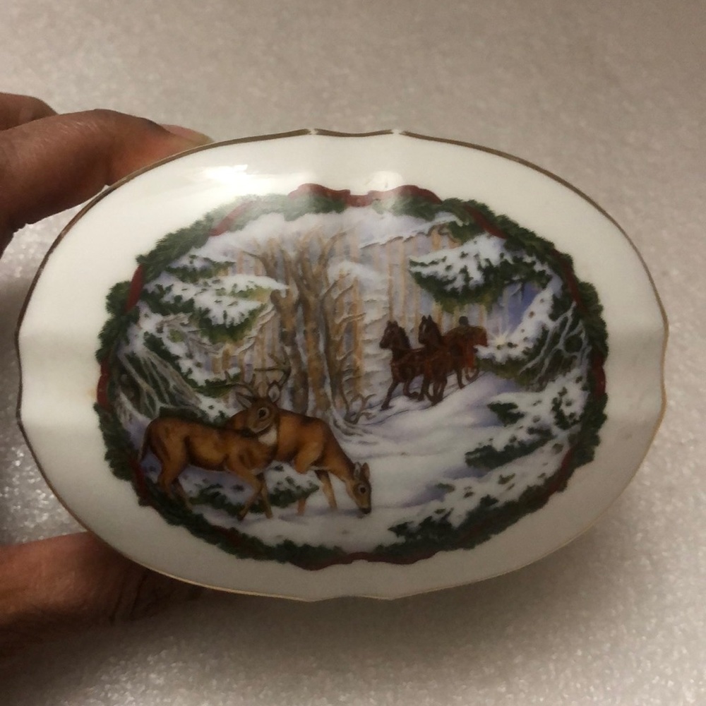 Melodies of Christmas-limited Edition-fine Procelain@ 1986